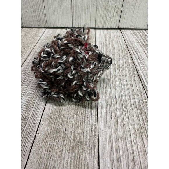 Yarn Unique Knitted Hedgehog Pattern Ornament Decor - Picture 4 of 7